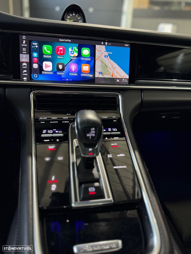 Porsche Panamera 4 E-Hybrid - 33