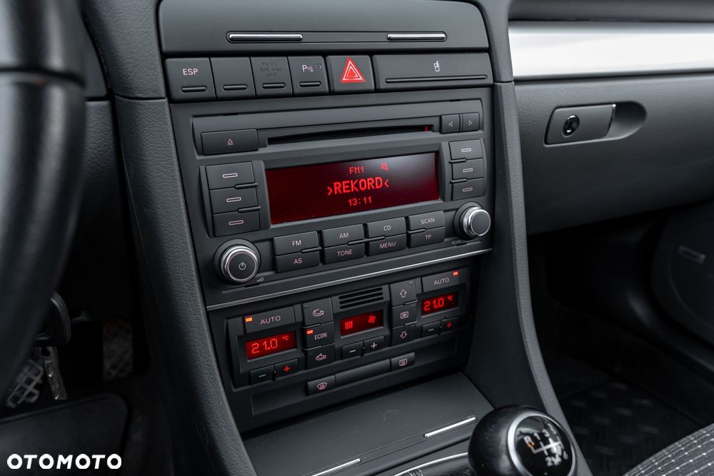 Seat Exeo 2.0T FSI Sport - 32