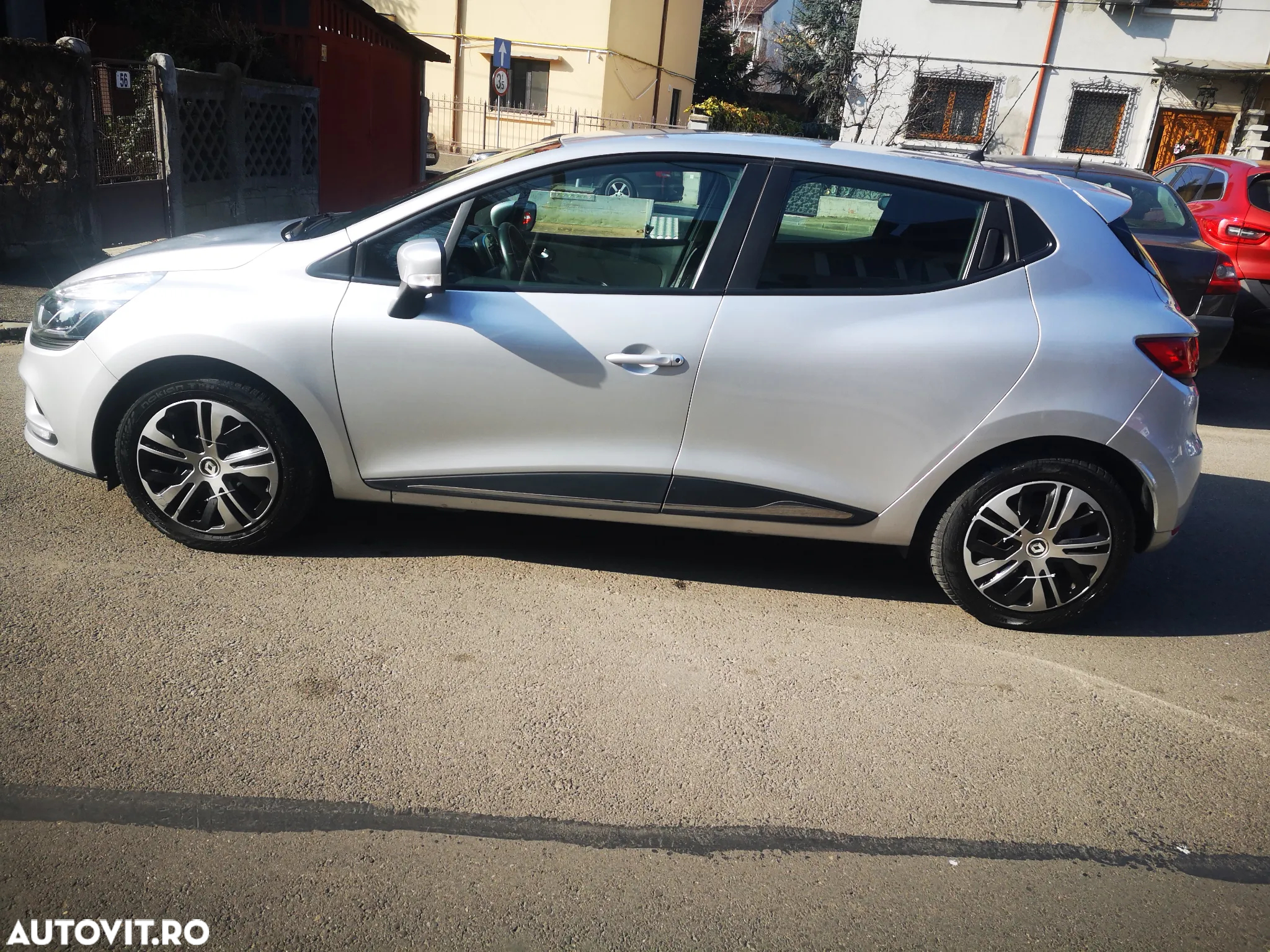 Renault Clio IV TCe Zen - 7