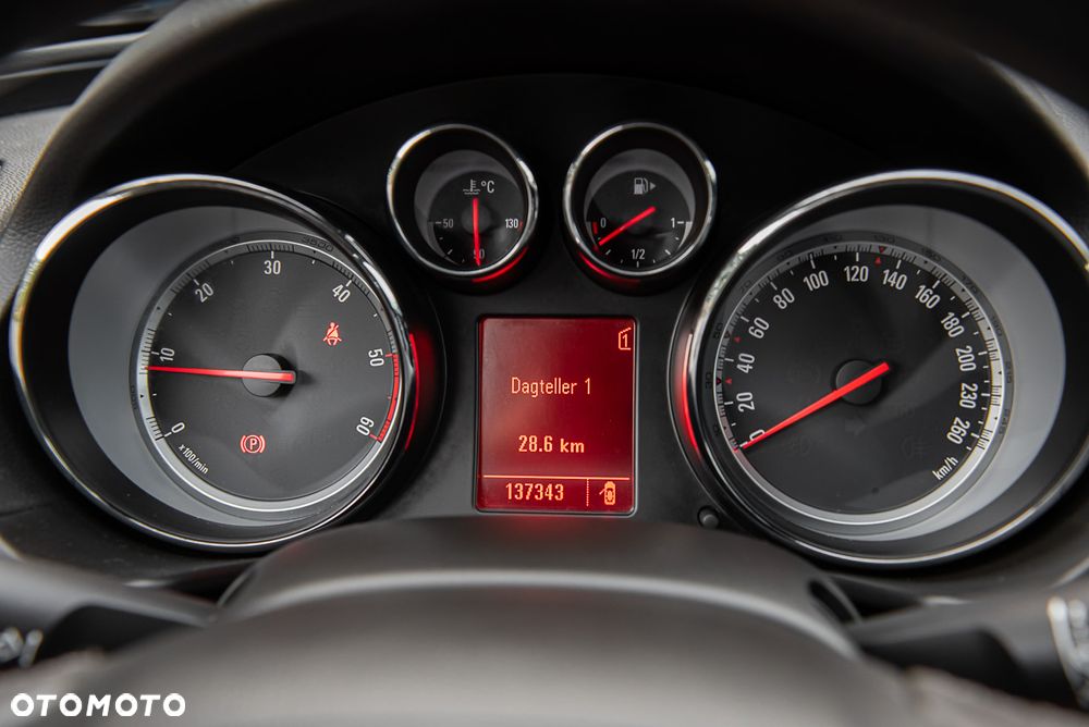 Opel Insignia 2.0 CDTI ecoFLEX Business Cosmo - 18