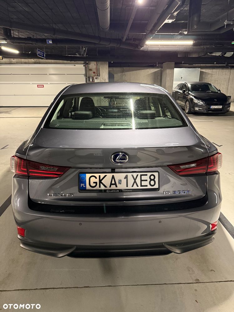 Lexus IS 300h Elite - 13
