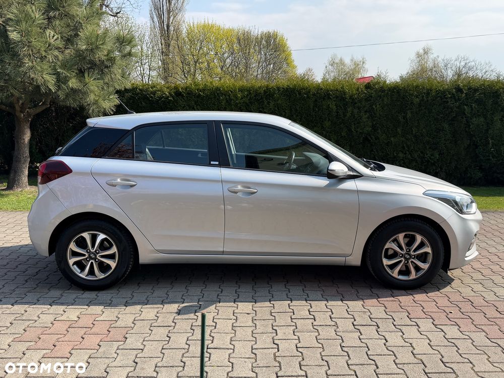 Hyundai i20 blue 1.0 T-GDI Passion Plus - 6