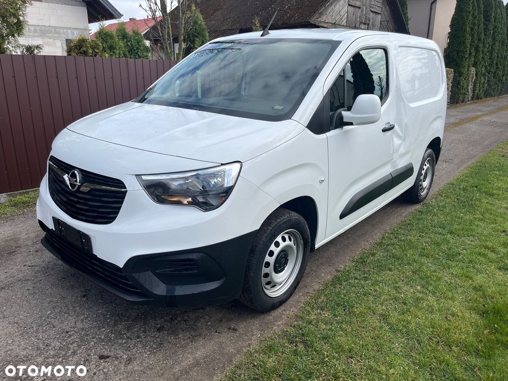 Opel Combo E L1H1 - 2