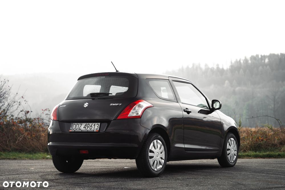 Suzuki Swift 1.2 - 3