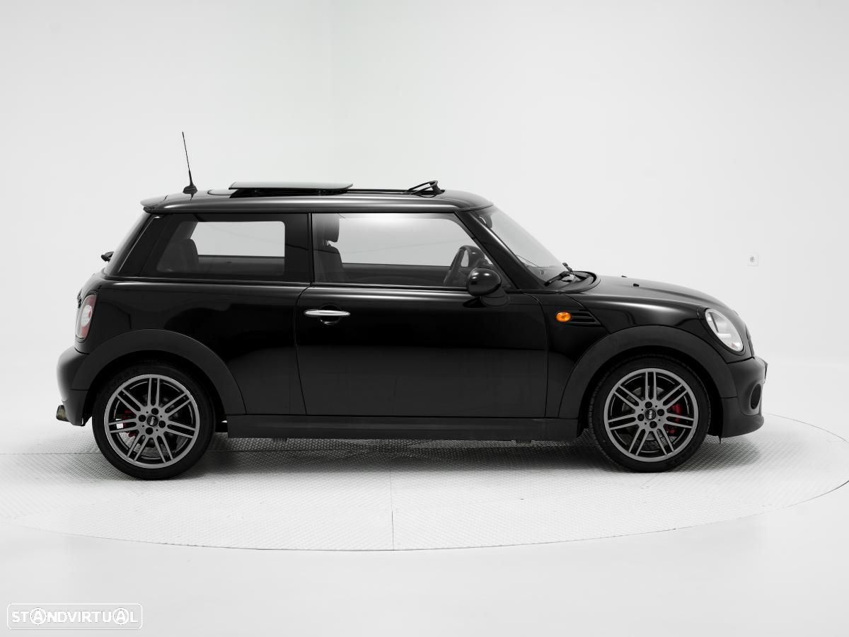 MINI 3 Portas Cooper D - 2