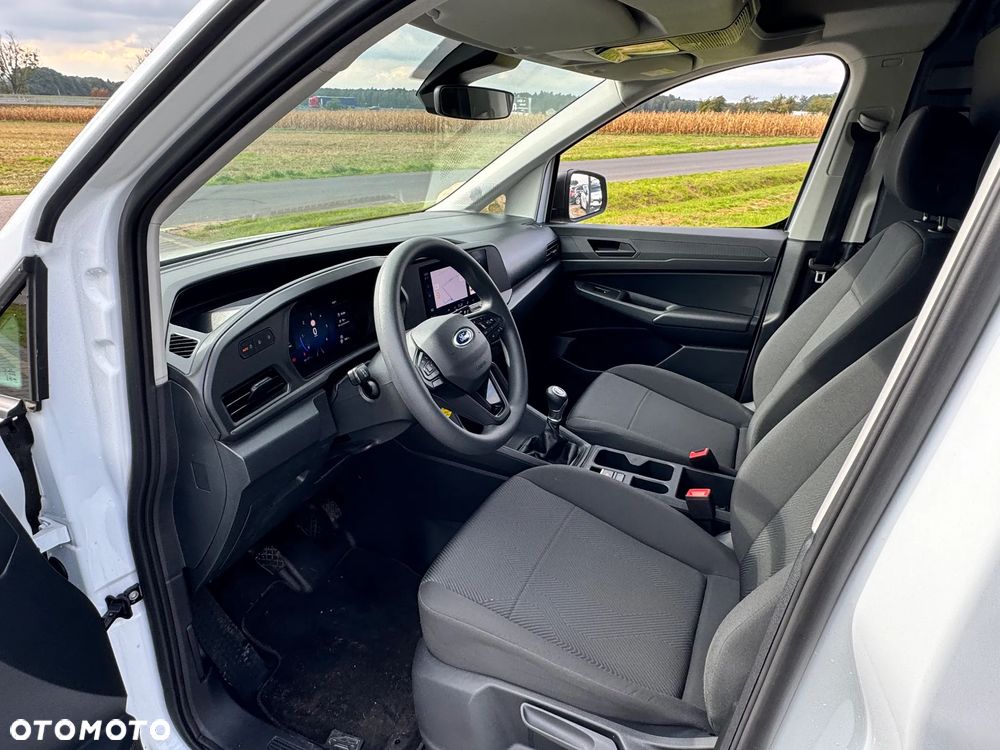 Ford Transit Connect - 13