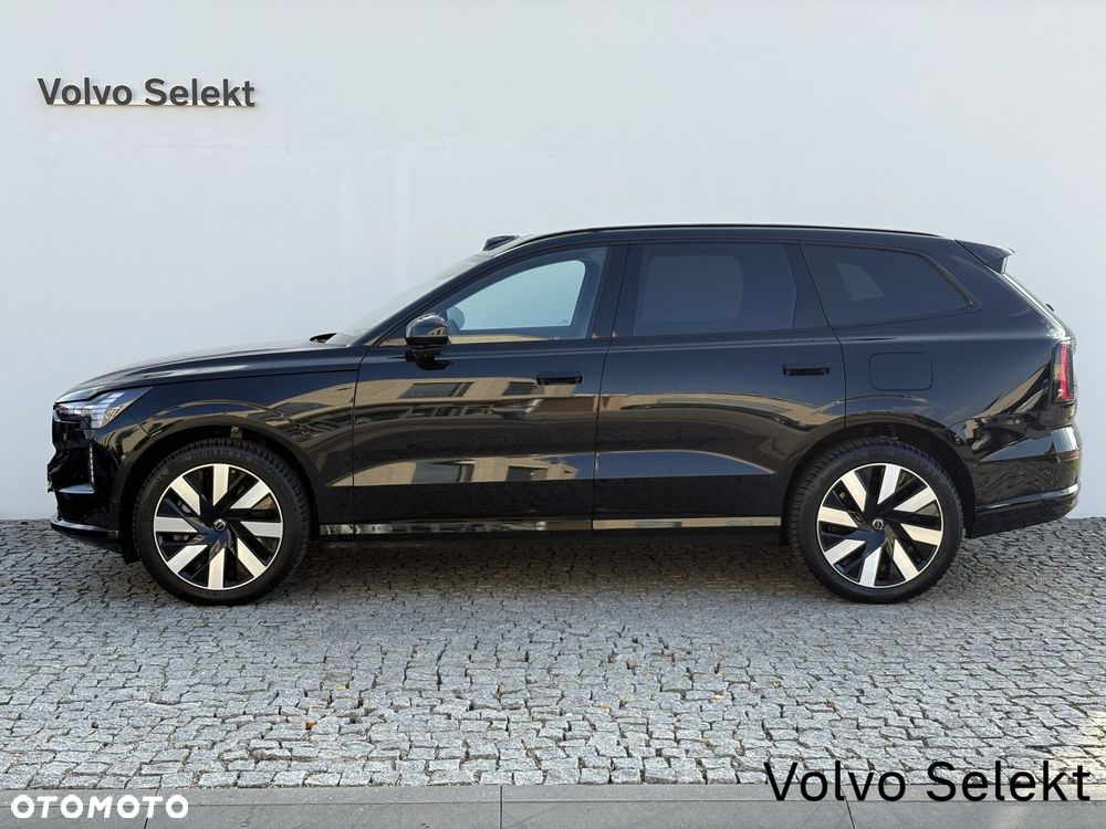 Volvo EX90 - 4