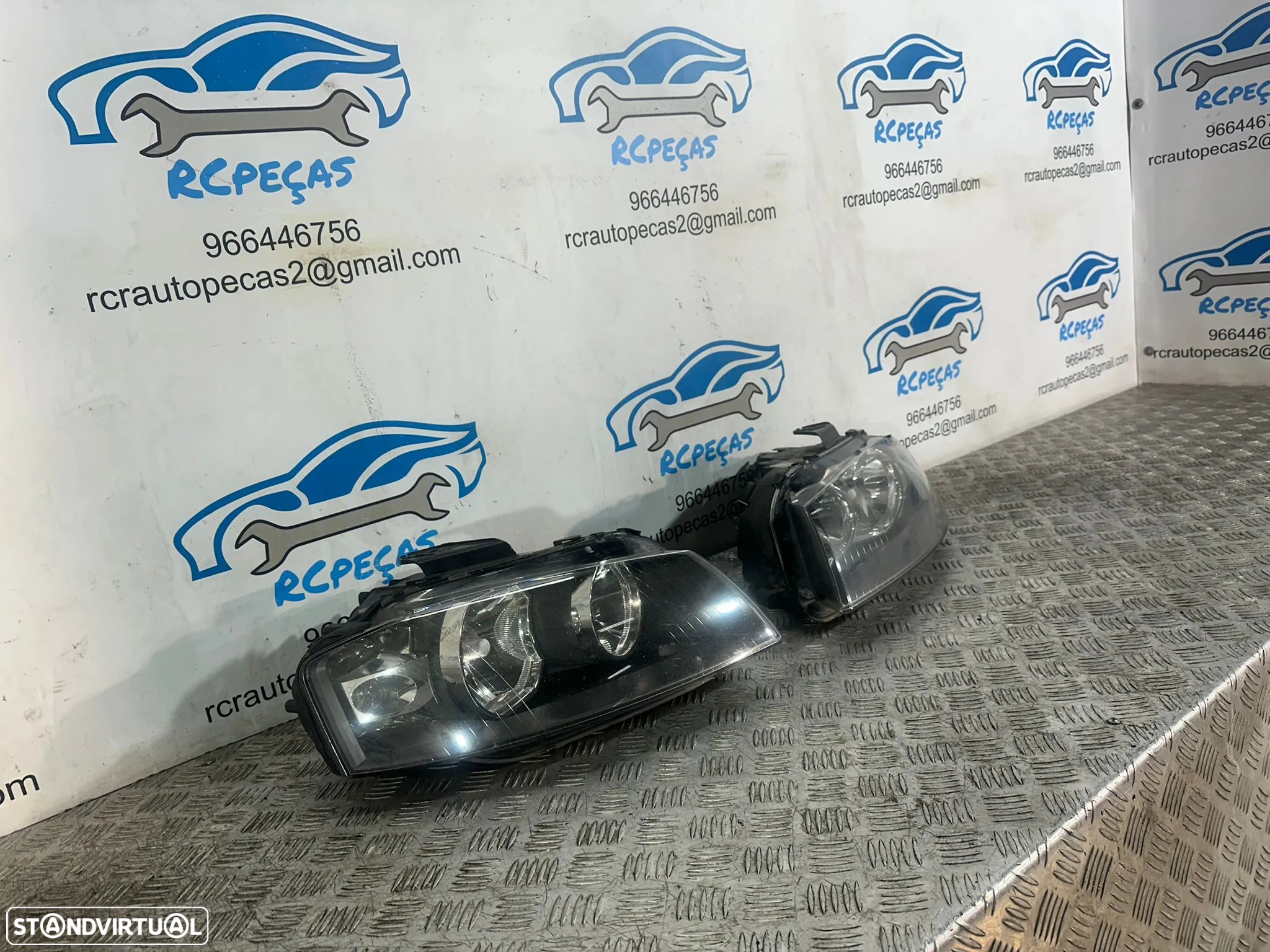 .Conjunto Oticas Farois Frontais Frente Original Audi A3 8P Halogéneo 2003 - 2010 8P0941003L 8P0941004L - 9