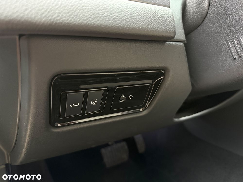 Jaguar XF 2.0 i4D R-Sport - 12