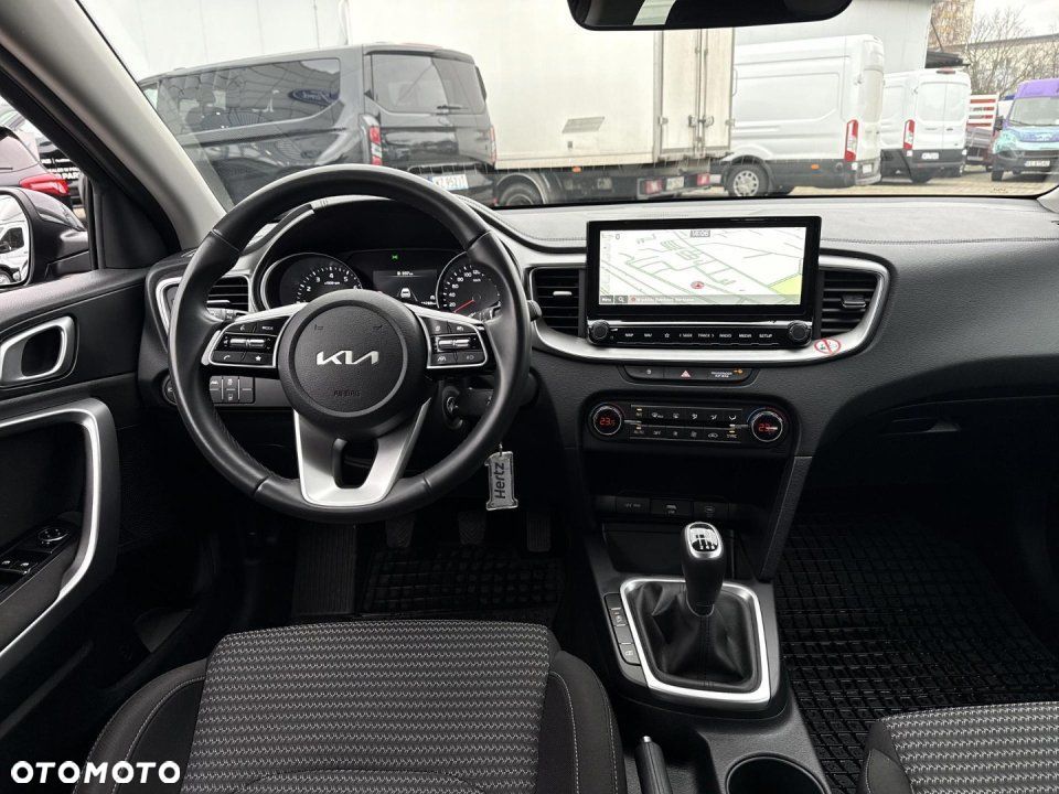 Kia Ceed - 15