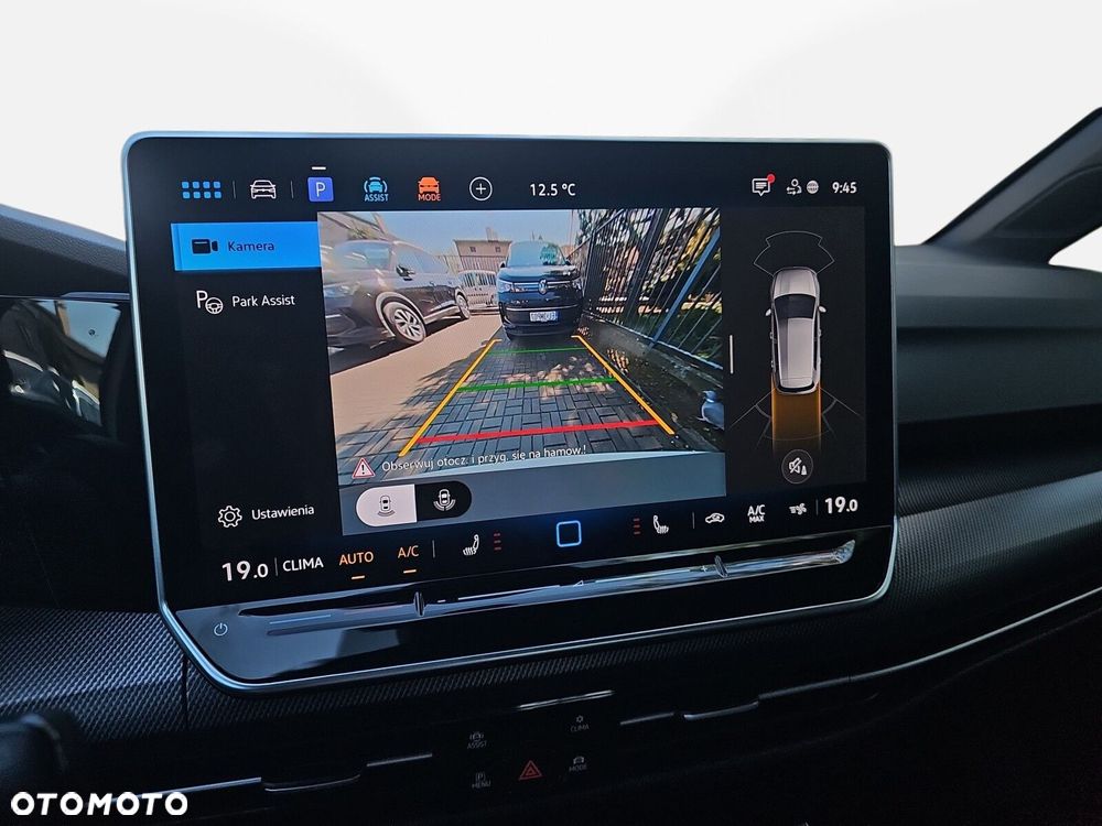 Volkswagen Golf - 37