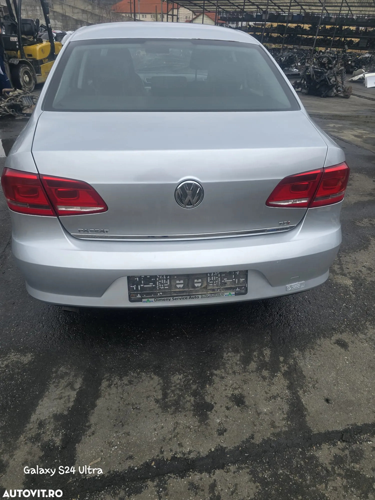 Volkswagen Passat - 2