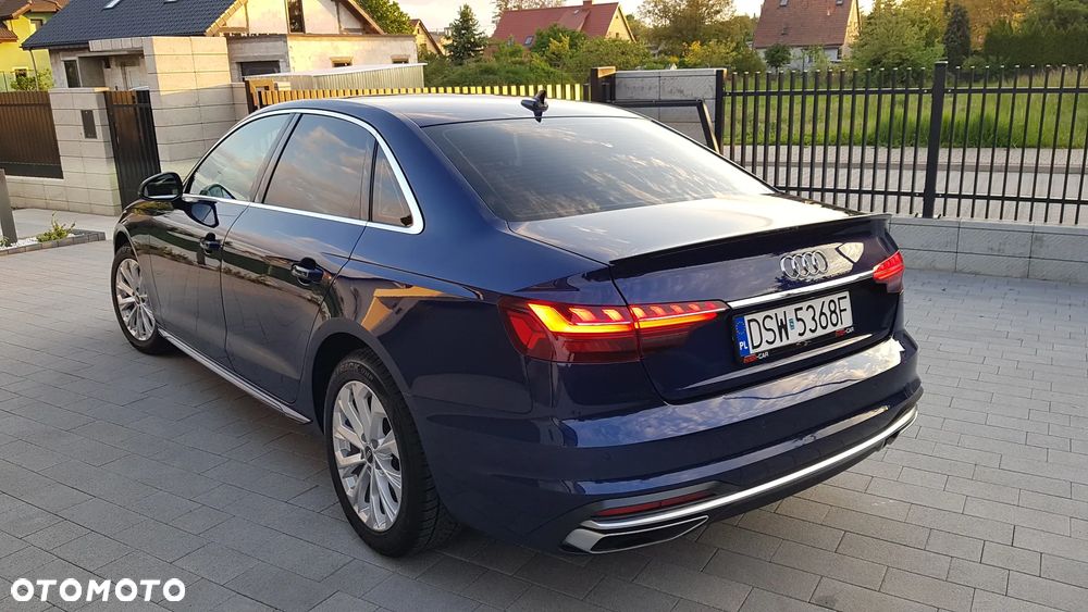 Audi A4 Limousine 35 TFSI Sport S tronic - 4
