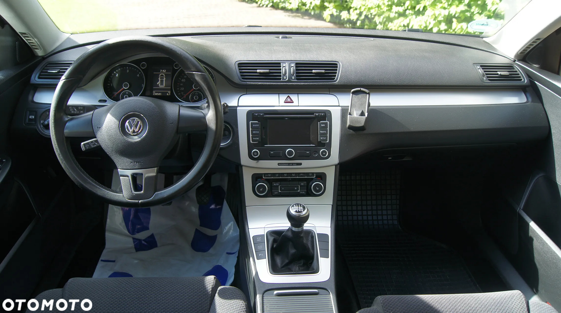 Volkswagen Passat 2.0 TDI Comfortline - 13