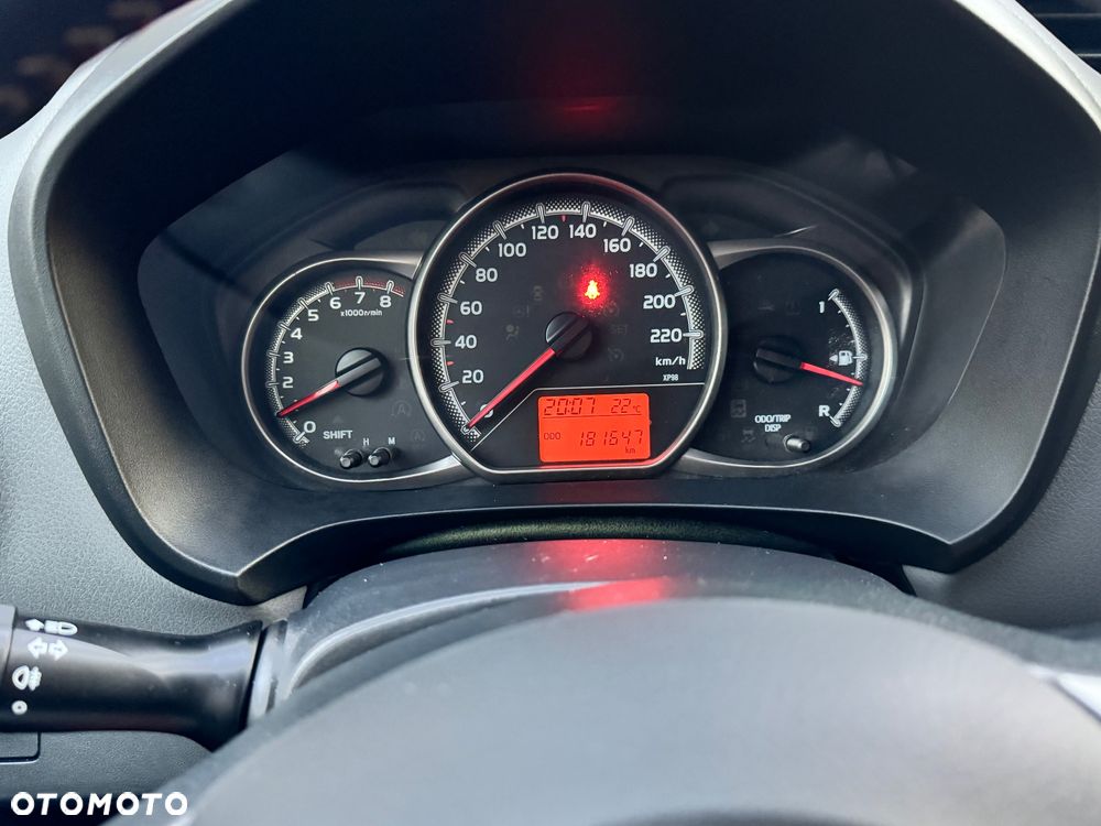 Toyota Yaris 1.0 Sol - 8