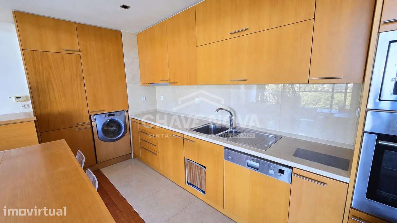 Apartamento Duplex com Mezzanine e Varanda | Quinta do Cravel - Grande imagem: 5/14