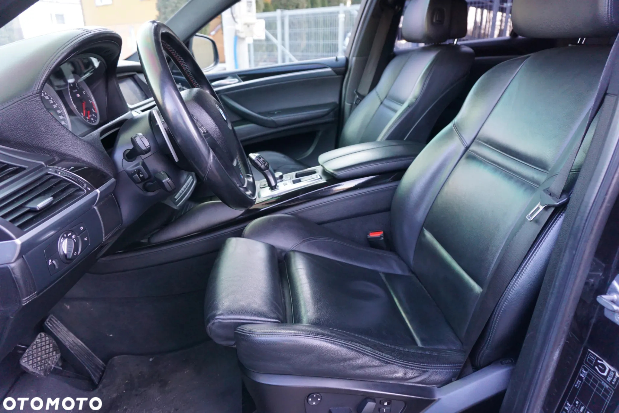 BMW X6M Standard - 8