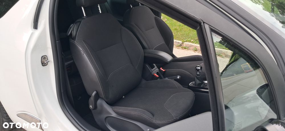 Citroën DS3 1.6 HDi 99g SoChic - 22