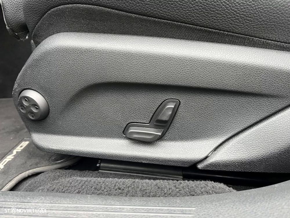 Mercedes-Benz E 220 d AMG Line - 34