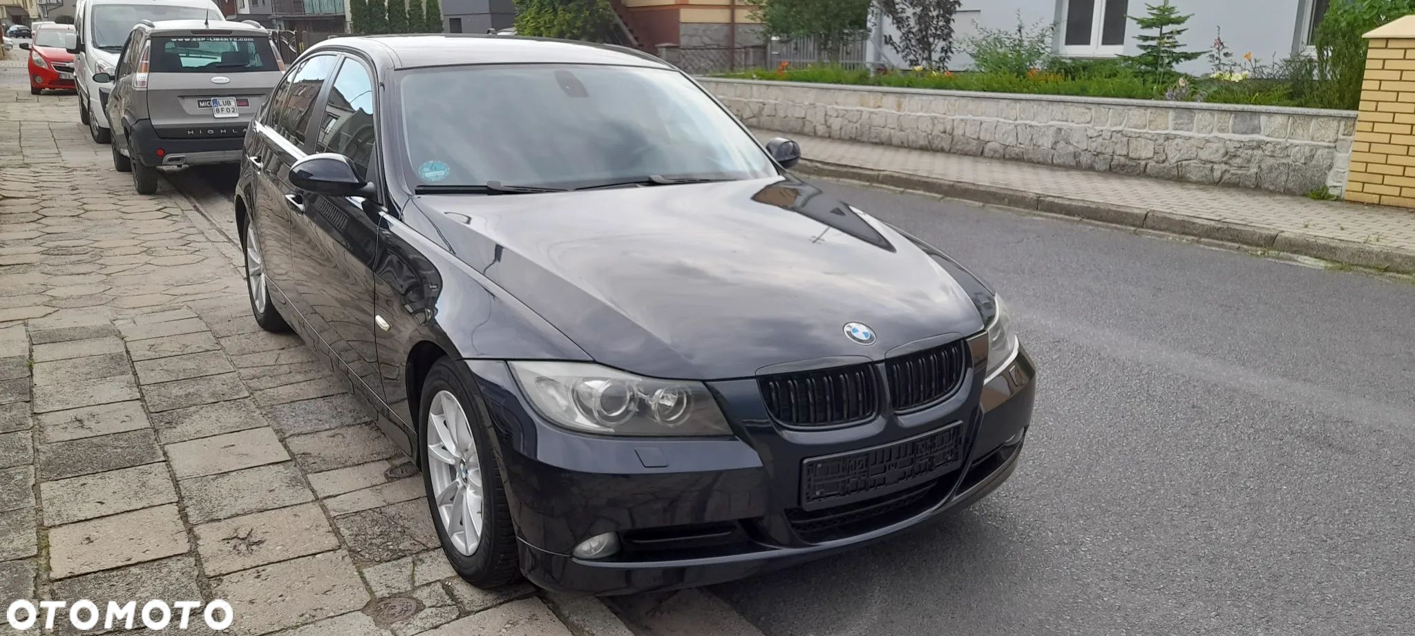 BMW Seria 3 318i Edition Exclusive - 1