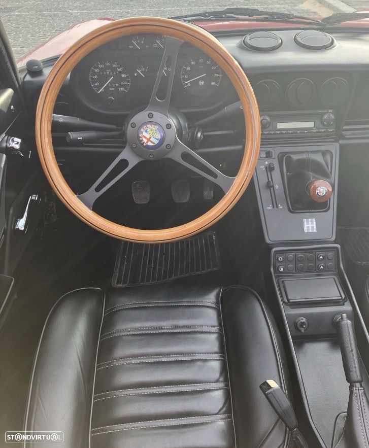 Alfa Romeo Spider 1.6 - 8