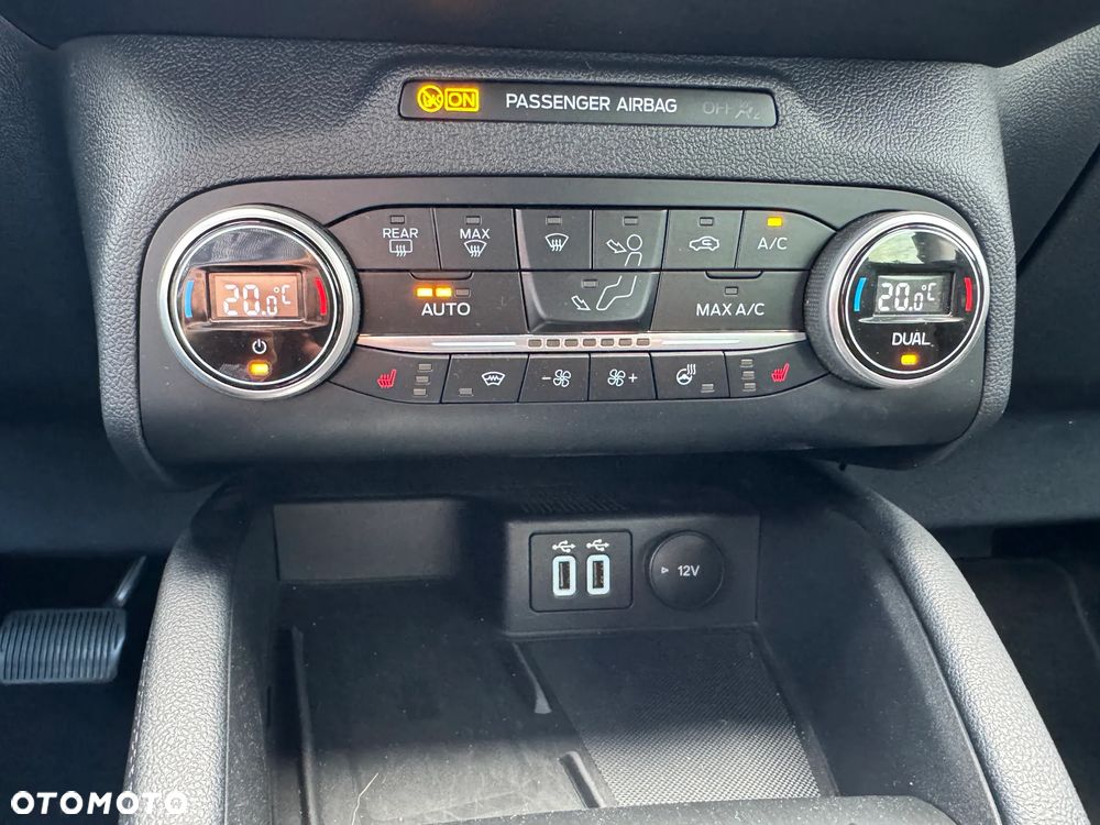 Ford Kuga 1.5 EcoBlue FWD Titanium - 24