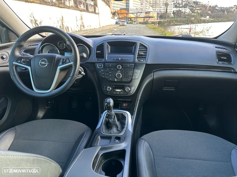 Opel Insignia 2.0 CDTI executive ecoFLEX - 21