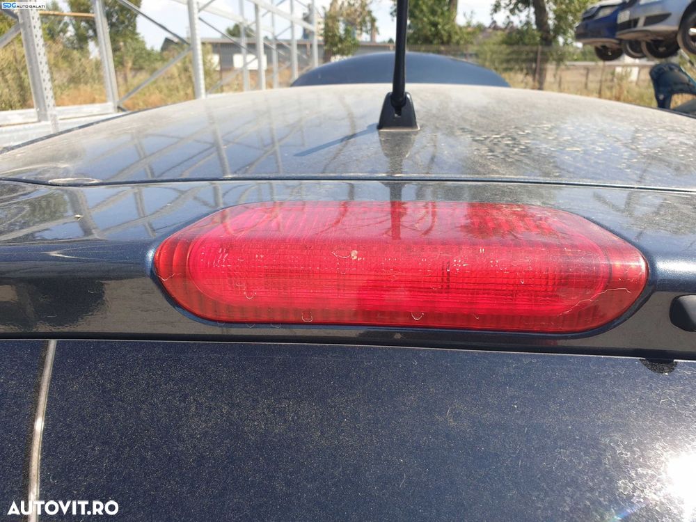 Stop Tripla Lampa Aditionat Auxiliar Central de pe Haion Hayon Nissan Juke F15 NFL Non Facelift 2010 - 2014 [K6351] - 1