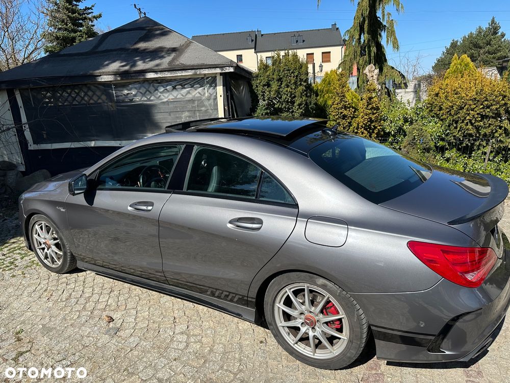 Mercedes-Benz CLA 250 7G-DCT AMG Line - 2