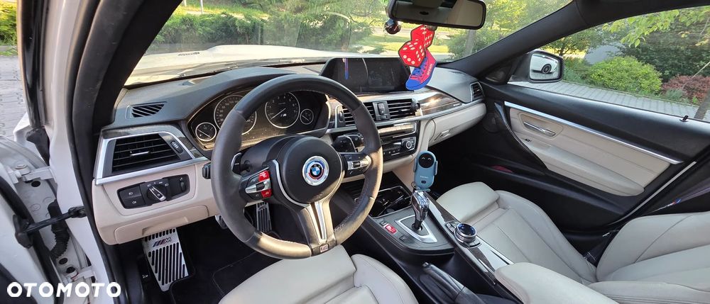 BMW Seria 3 - 32