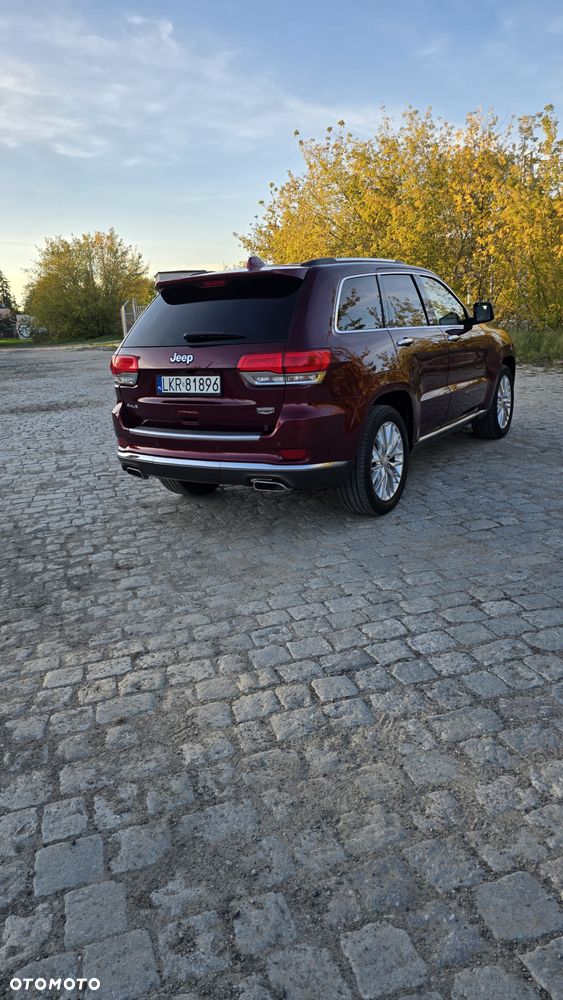 Jeep Grand Cherokee - 18