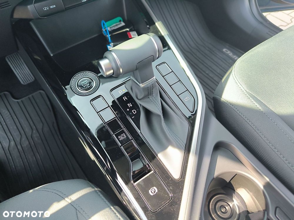 Kia Niro 1.6 GDI Hybrid M - 15