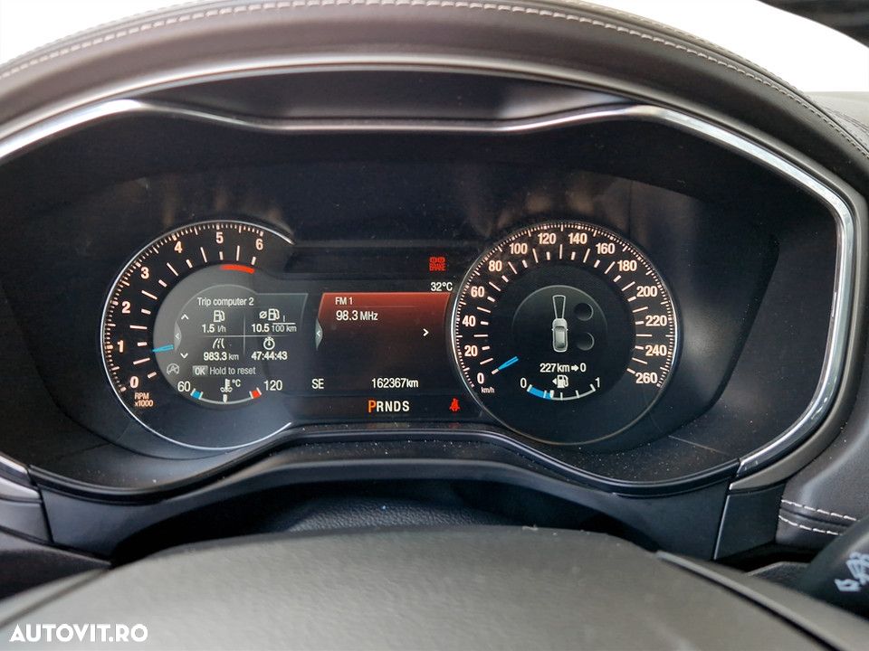 Ford Mondeo - 22