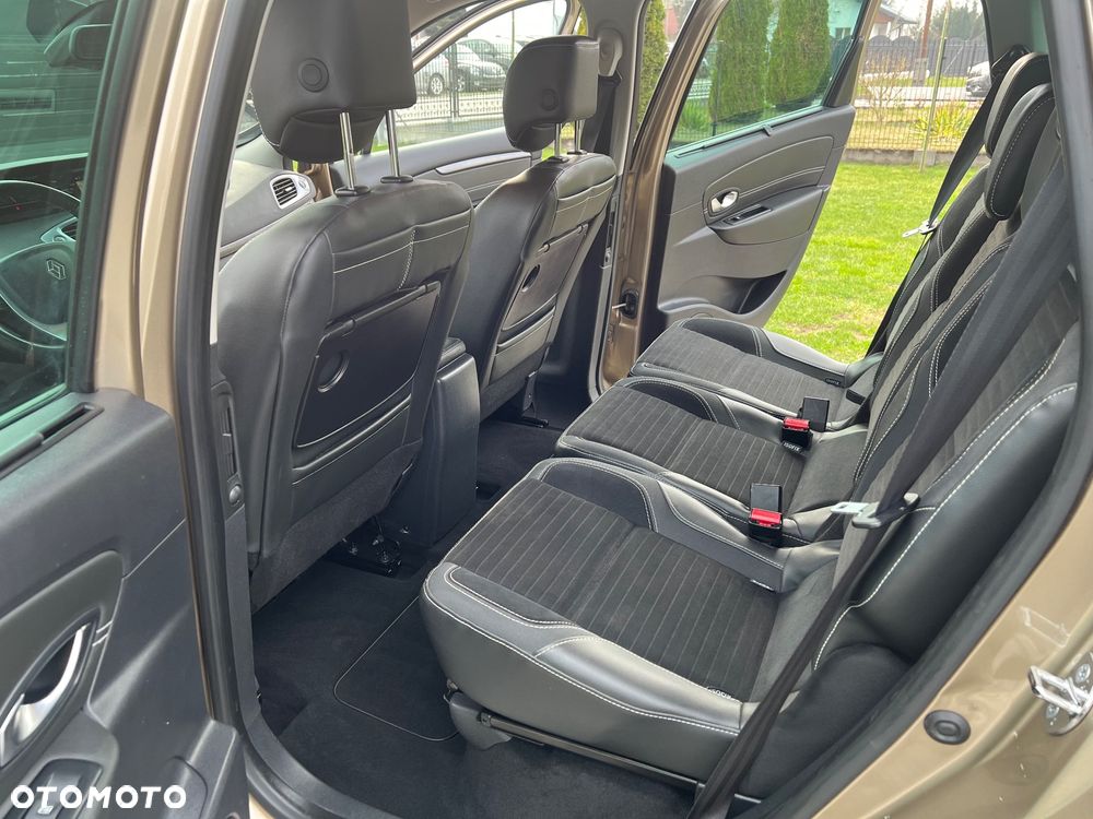 Renault Scenic Energy TCe 130 S&S Xmod Bose Edition - 23