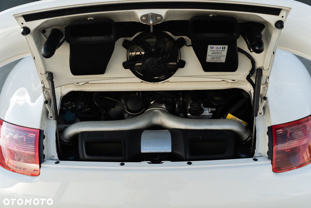 Porsche 911 - 16