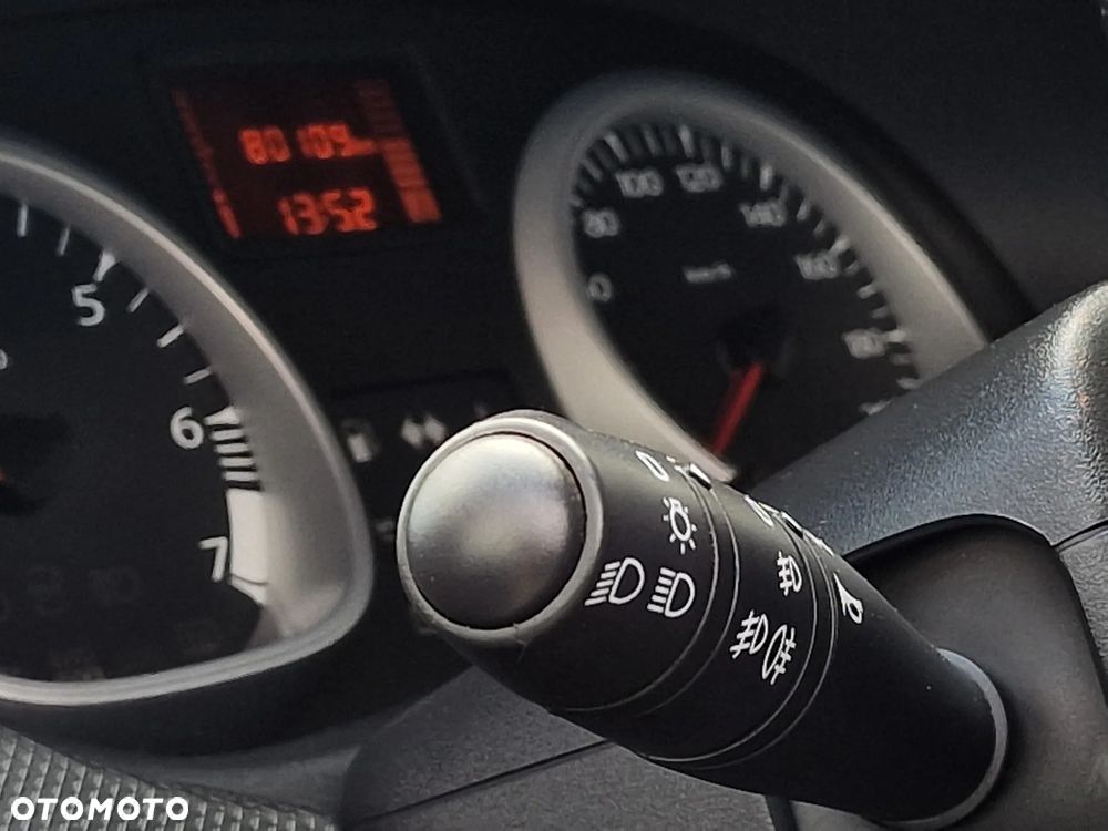 Dacia Duster 1.6 Laureate - 30