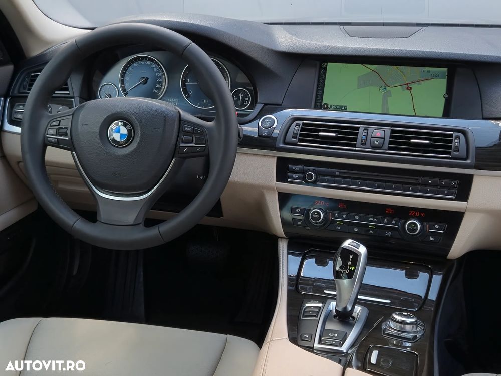 BMW Seria 5 520d Touring Aut. Luxury Line - 6