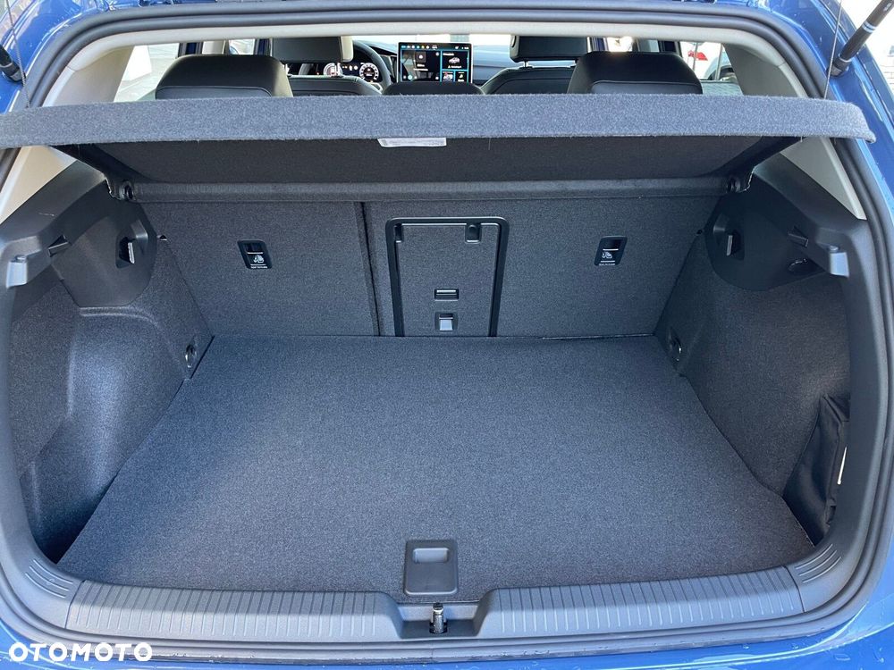 Volkswagen Golf - 32