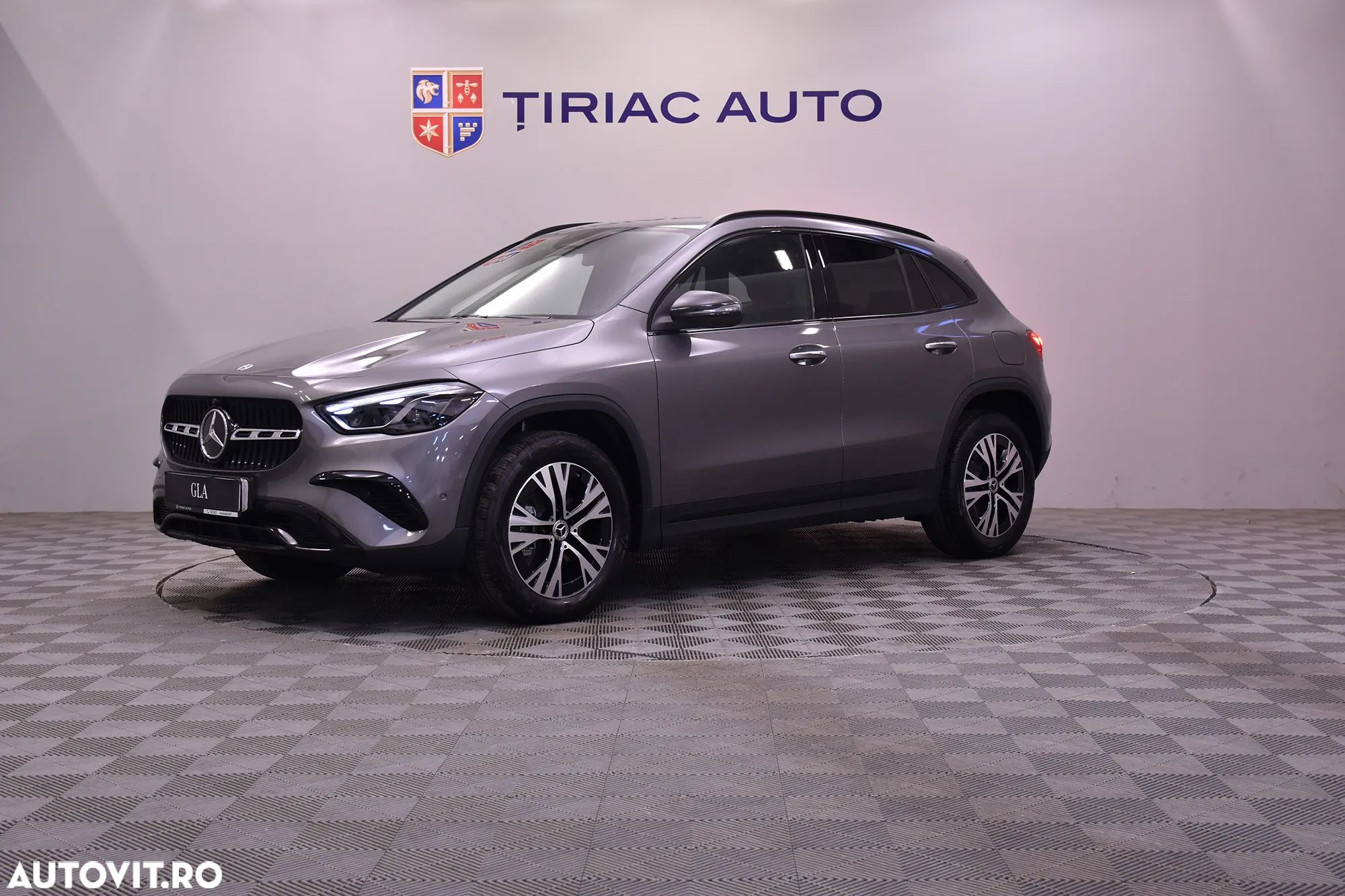 Mercedes-Benz GLA 200 d 4MATIC Aut. - 1