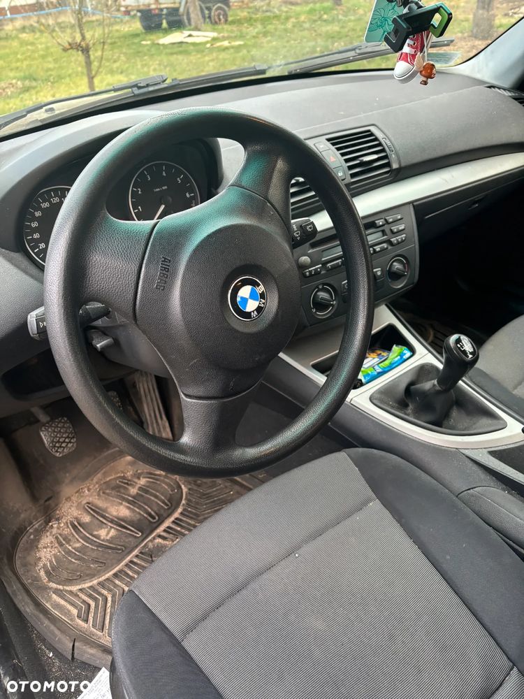 BMW Seria 1 116i - 6