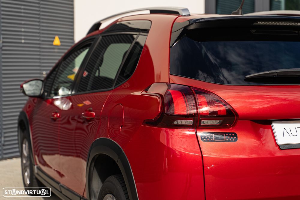 Peugeot 2008 1.2 PureTech Signature - 8