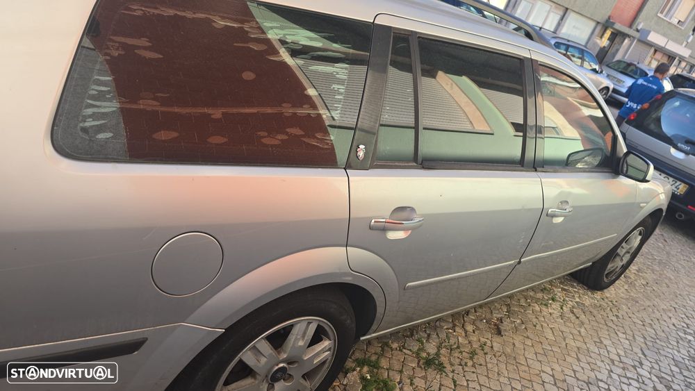 Ford Mondeo SW 2.0 TDdi Ghia - 3