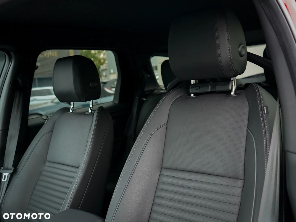 Land Rover Discovery Sport 2.0 D200 mHEV R-Dynamic SE - 26