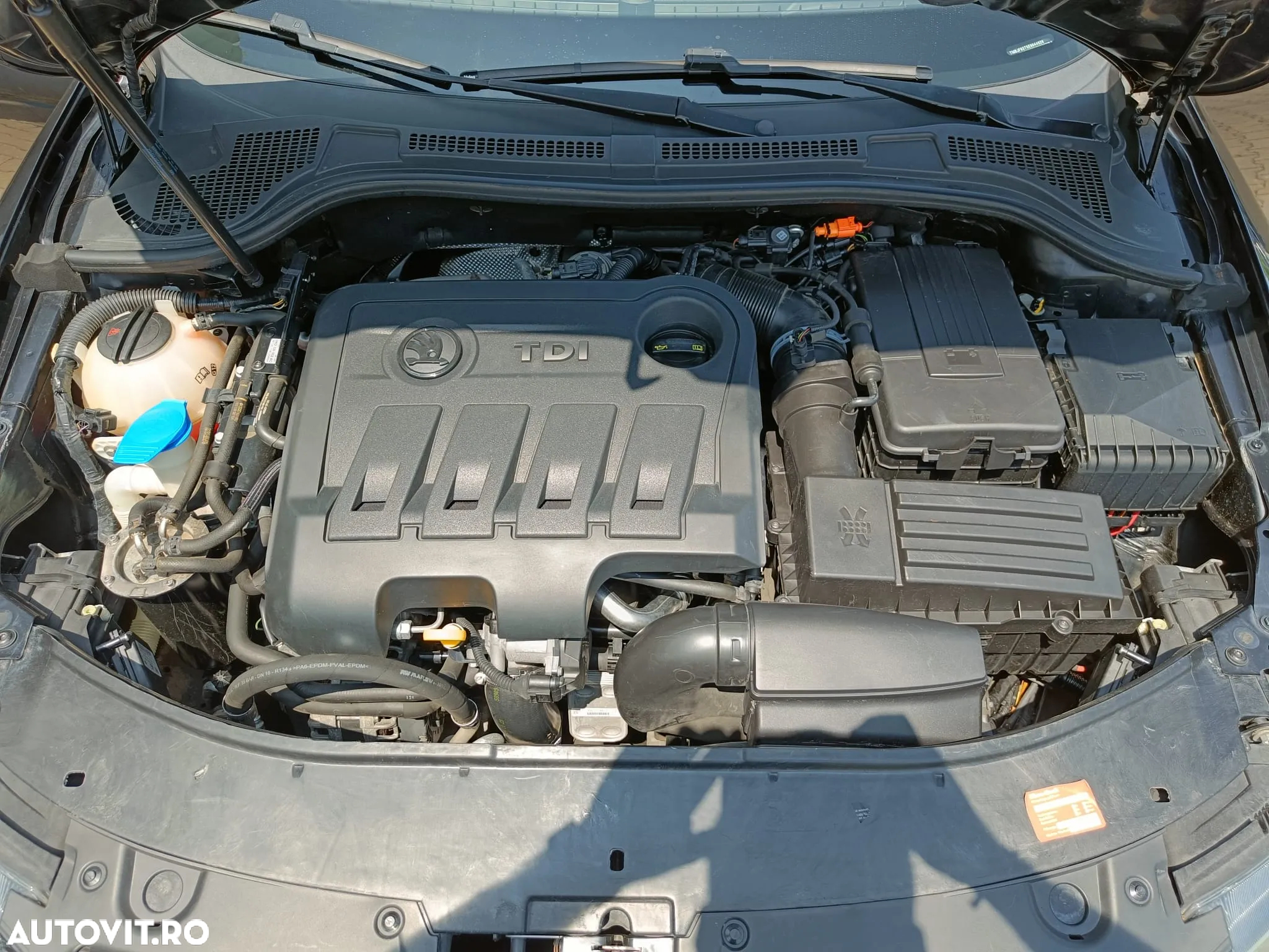 Skoda Superb 2.0 TDI DSG Elegance - 31