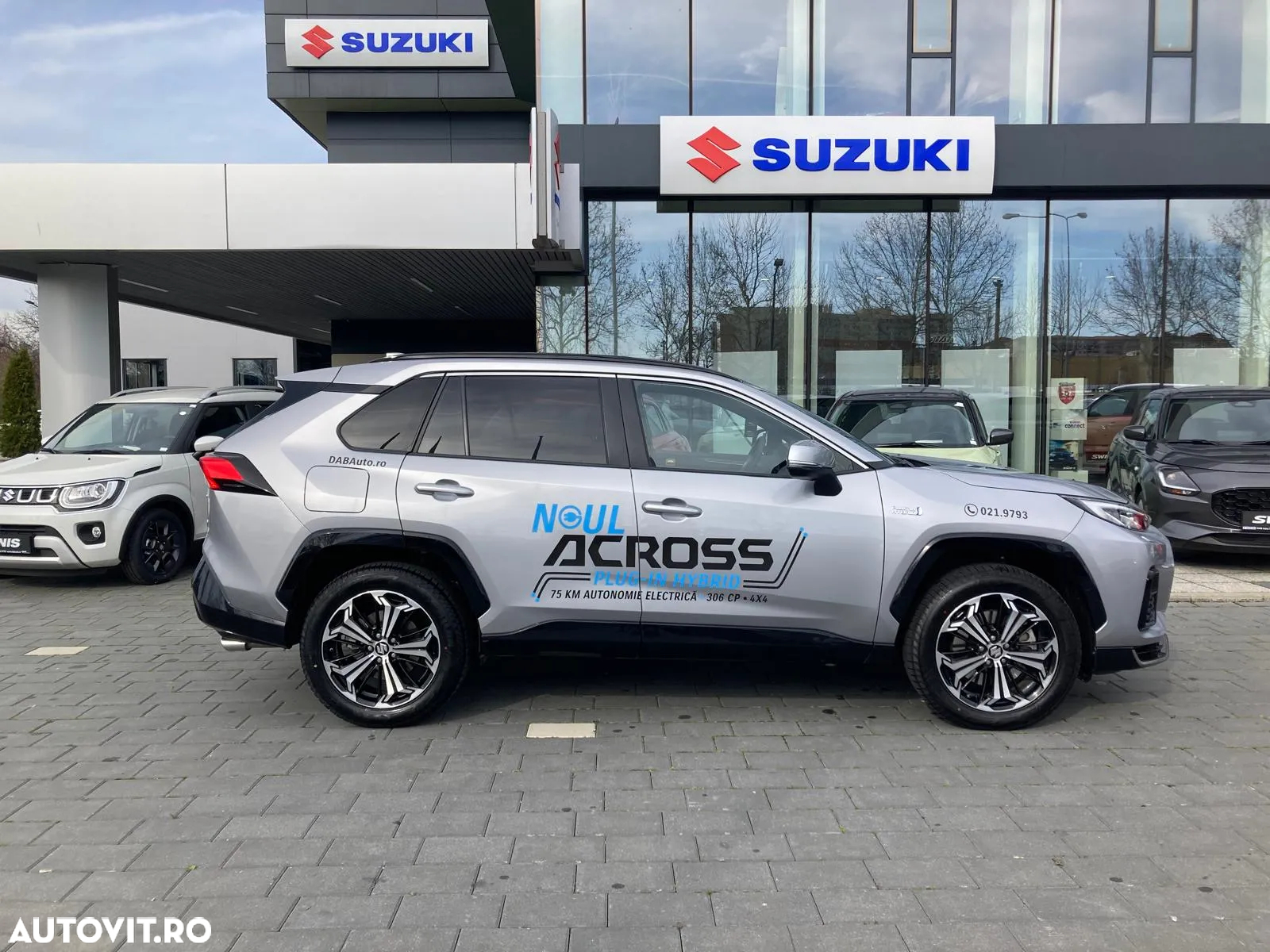Suzuki Across 2.5 PHEV Luxus - 4