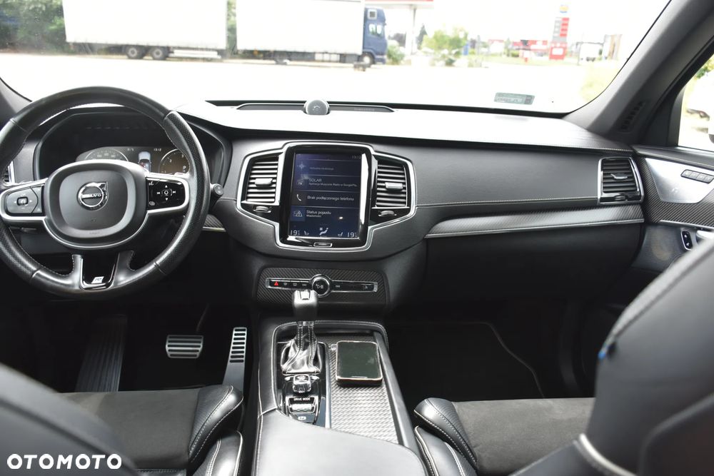 Volvo XC 90 D5 SCR AWD R-Design - 12