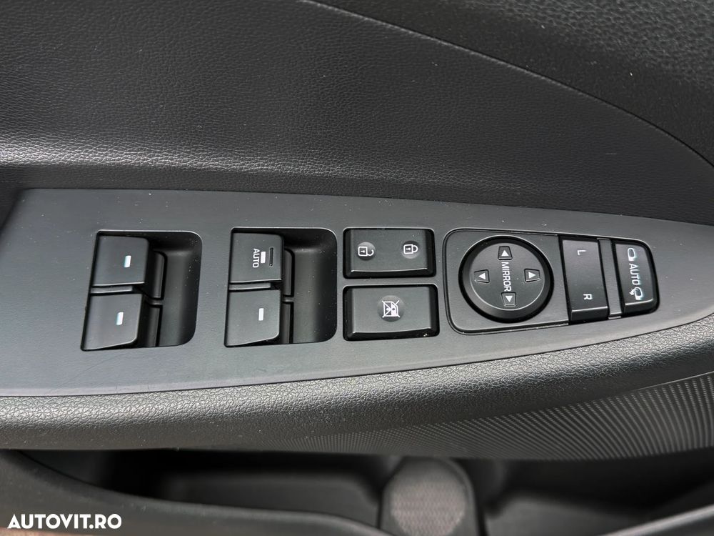 Hyundai Tucson blue 1.7 CRDi 2WD DCT Premium - 7