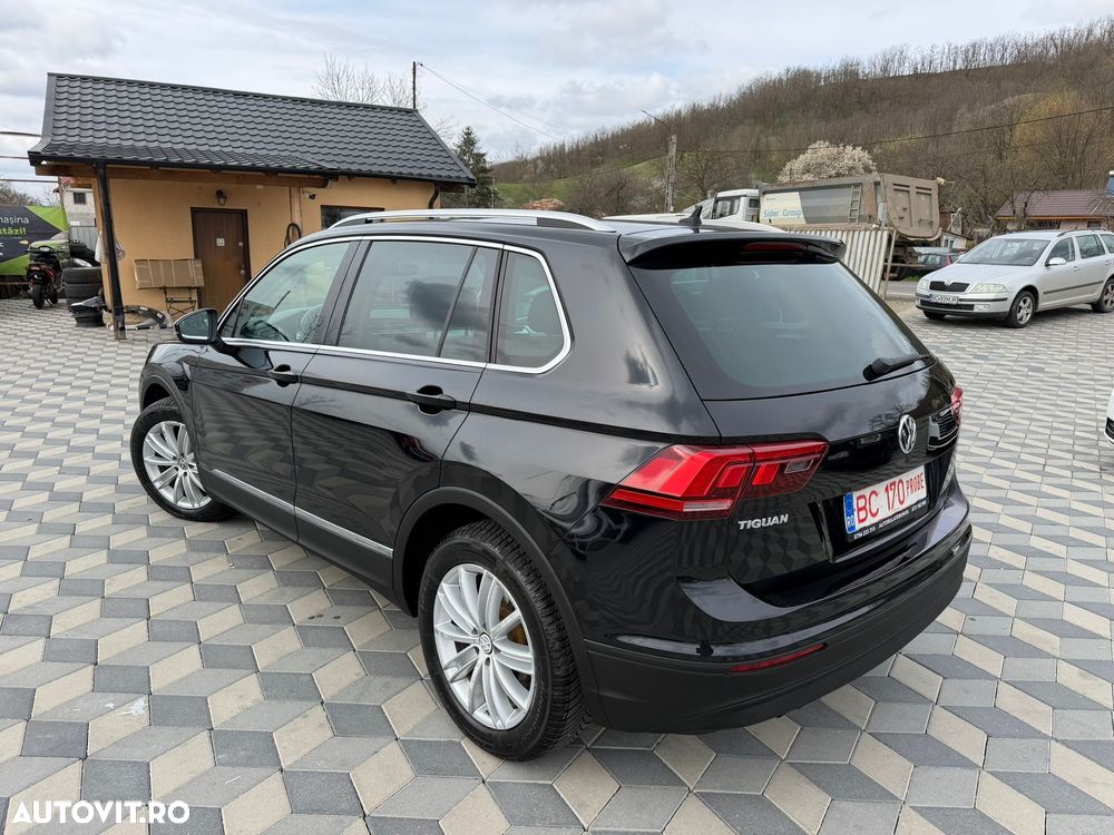 Volkswagen Tiguan - 4