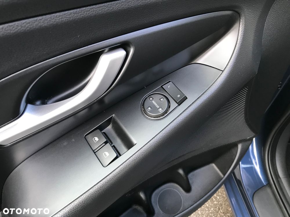 Hyundai i30 1.4 Passion Plus - 19