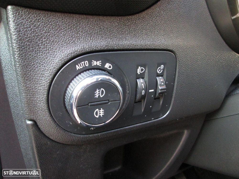 Opel Crossland X 1.2 T Edition - 26